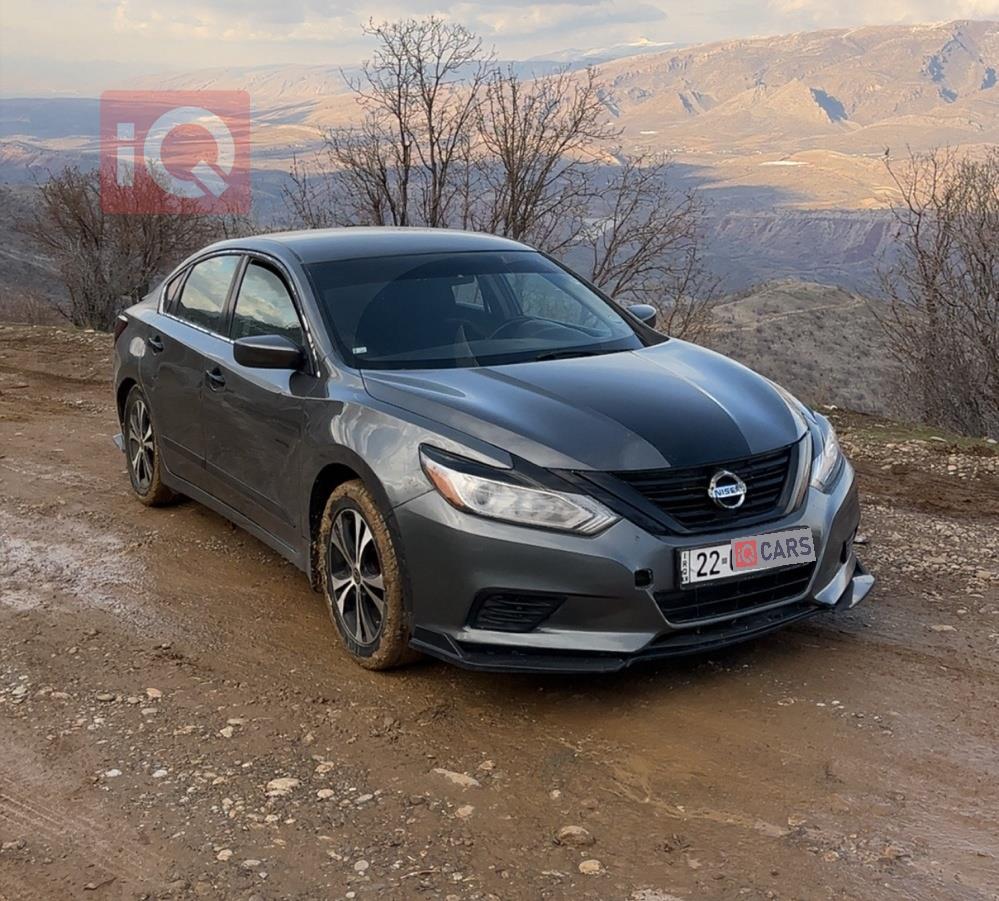 نيسان ألتيما